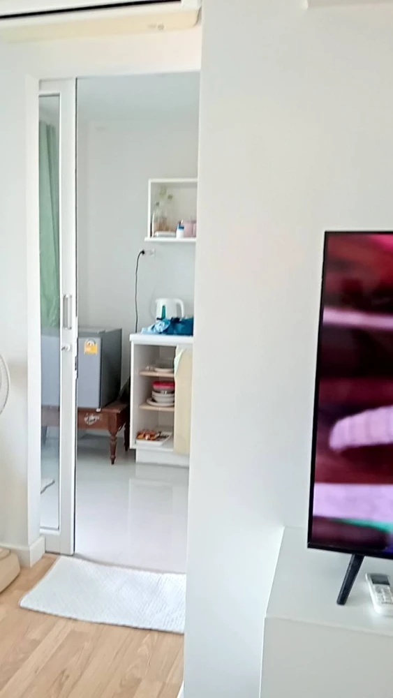 Cool Rama 7 condo for sale. Spacious and comfortable, fully furnished, low floor. Book now!