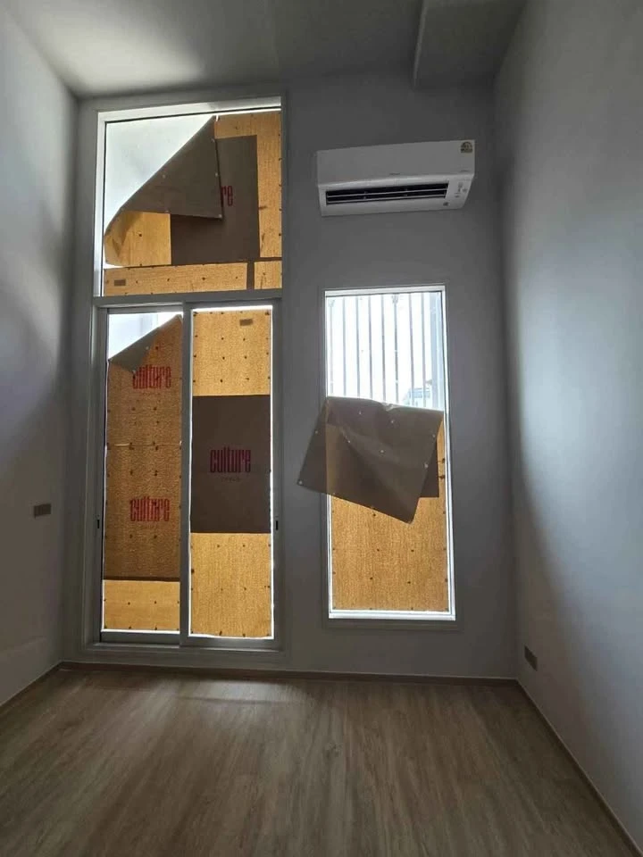 Selling Culture Chula condos: high ceilings, spacious and airy, in a prime location with convenient transportation and beautiful views. Book now!