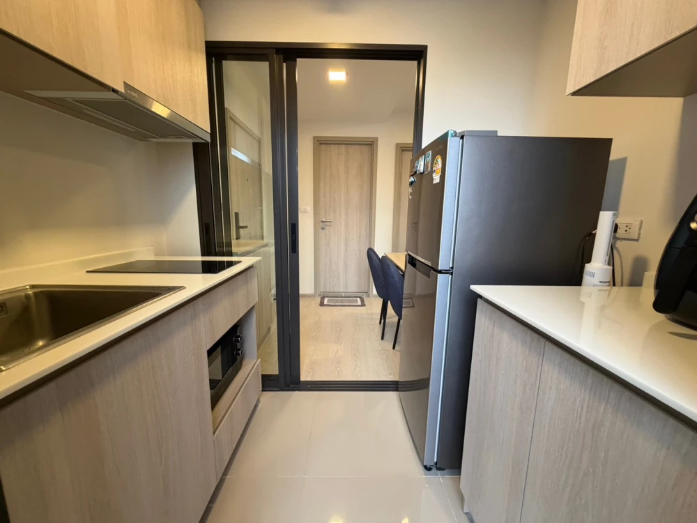 Selling a fully furnished d condo Air Ladkrabang unit on the 6th floor. Book now!
