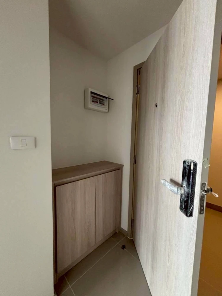 Selling D Condo Air Ladkrabang. Nice, fully furnished unit. Book now! Don't wait! Act fast!