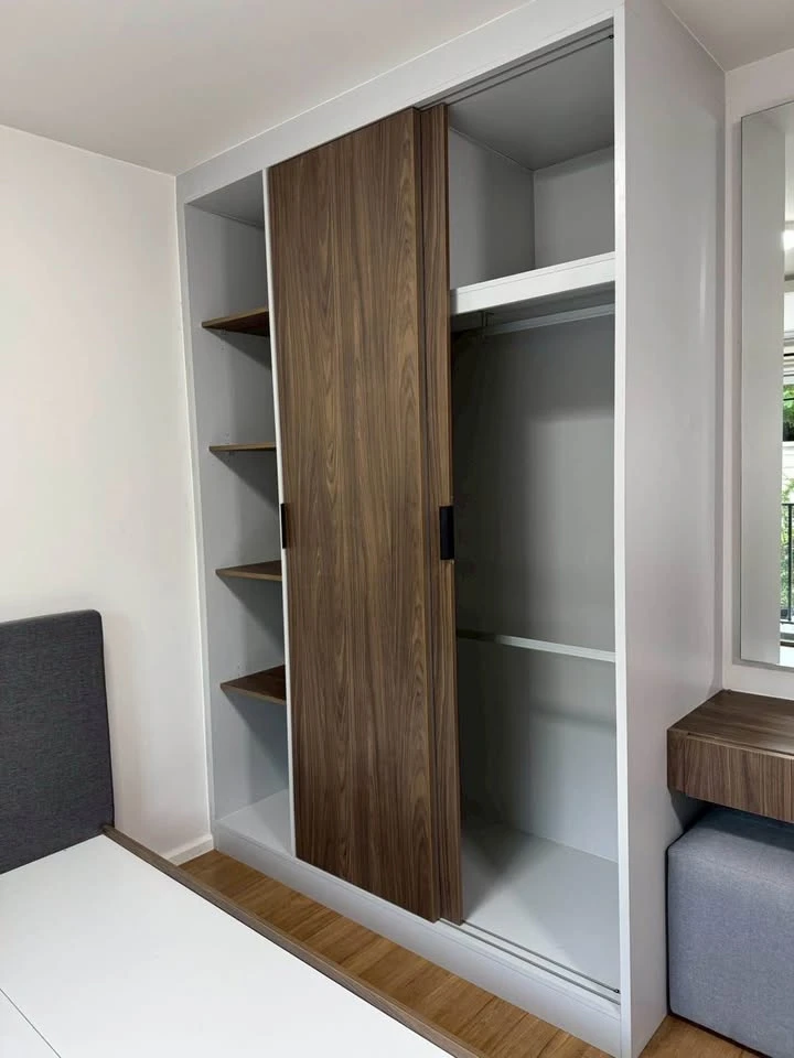 For sale: D Condo Bliss Sriracha, a nice room, good location, comes with a complete set of furniture. Can you not reserve it?