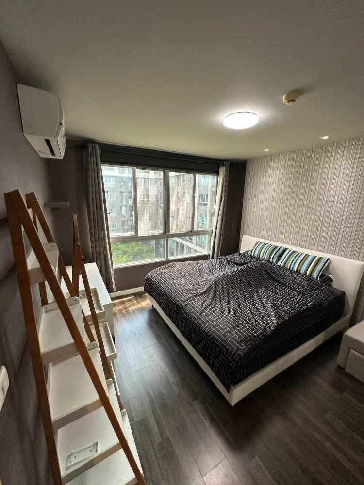 Selling D Condo Campus Resort Ratchapruek – Charan 13, 6th floor unit. Features high-quality built-in furniture and beautiful wallpaper. Book now! images
