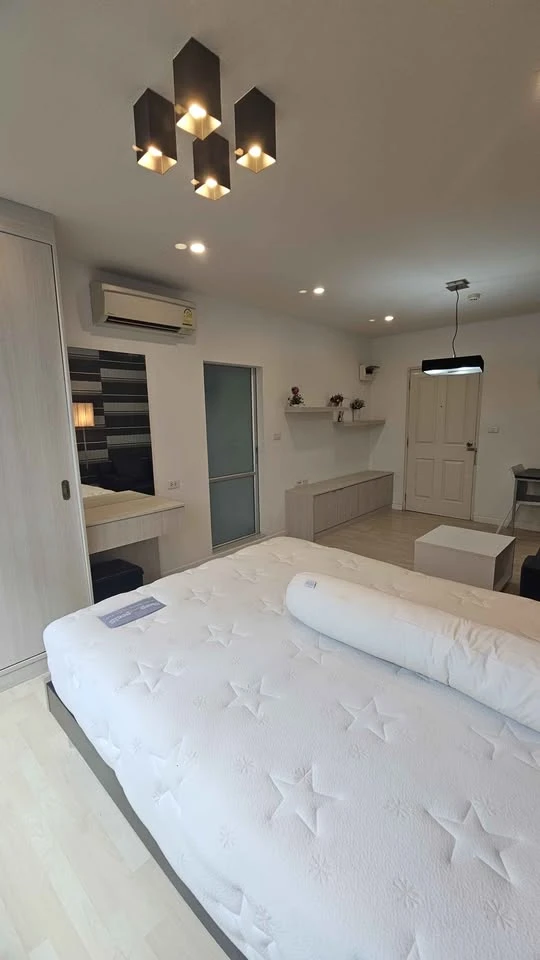 Selling D Condo Ramindra. Nice unit, fully furnished with appliances. Book now!