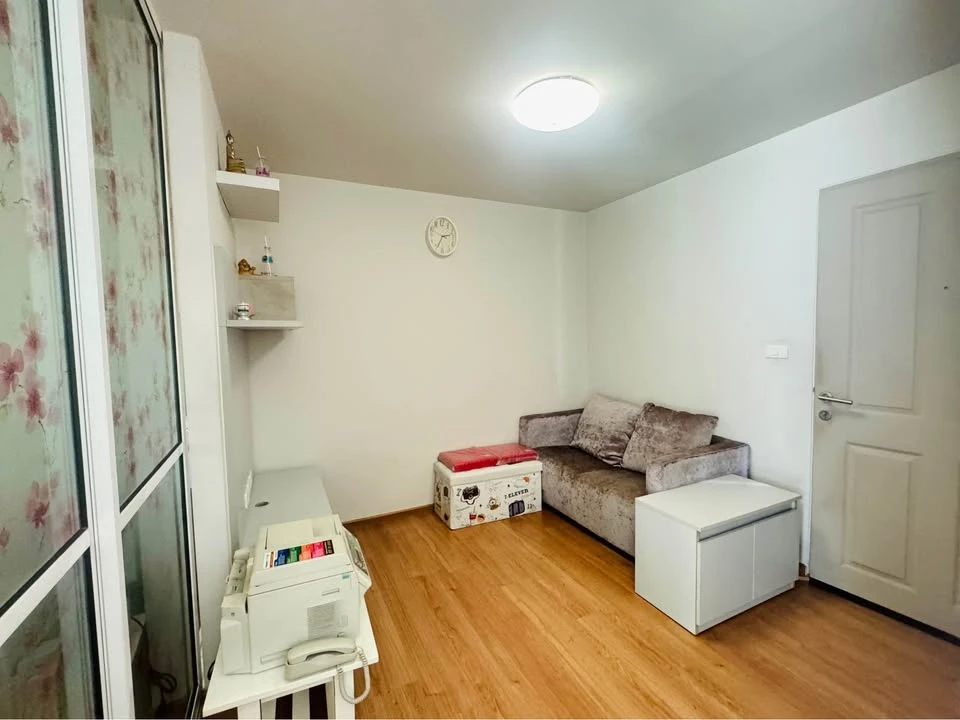 For sale: D Condo Ramkhamhaeng, Building A, 7th floor, very good location, convenient transportation, fully furnished, interested in booking now!