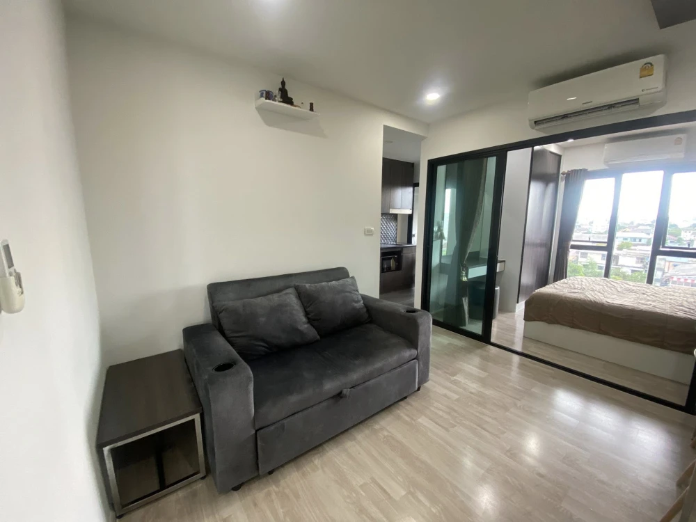 For sale: D Mark Condo Sutthisan, 1 bedroom, 1 bathroom, built-in headboard, great location, hurry and reserve now!