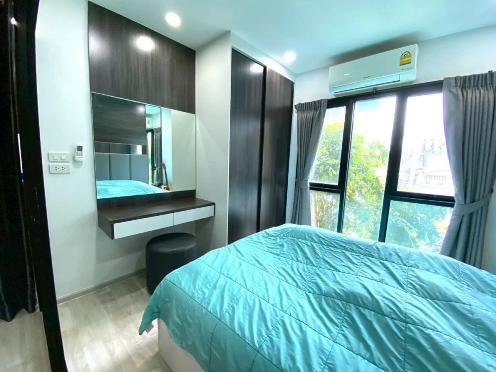 For sale: D Mark Condo Sutthisan, 3rd floor, nice room, fully furnished. Interested in owning one? Hurry and reserve now!