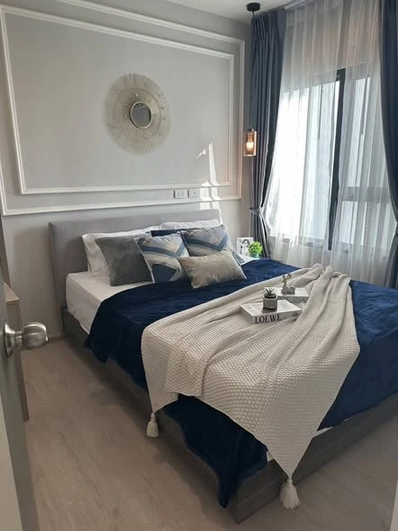 Selling Dcon Prime Rattanathibet, beautifully decorated unit with high-quality built-in furniture, in a prime location. Book now!