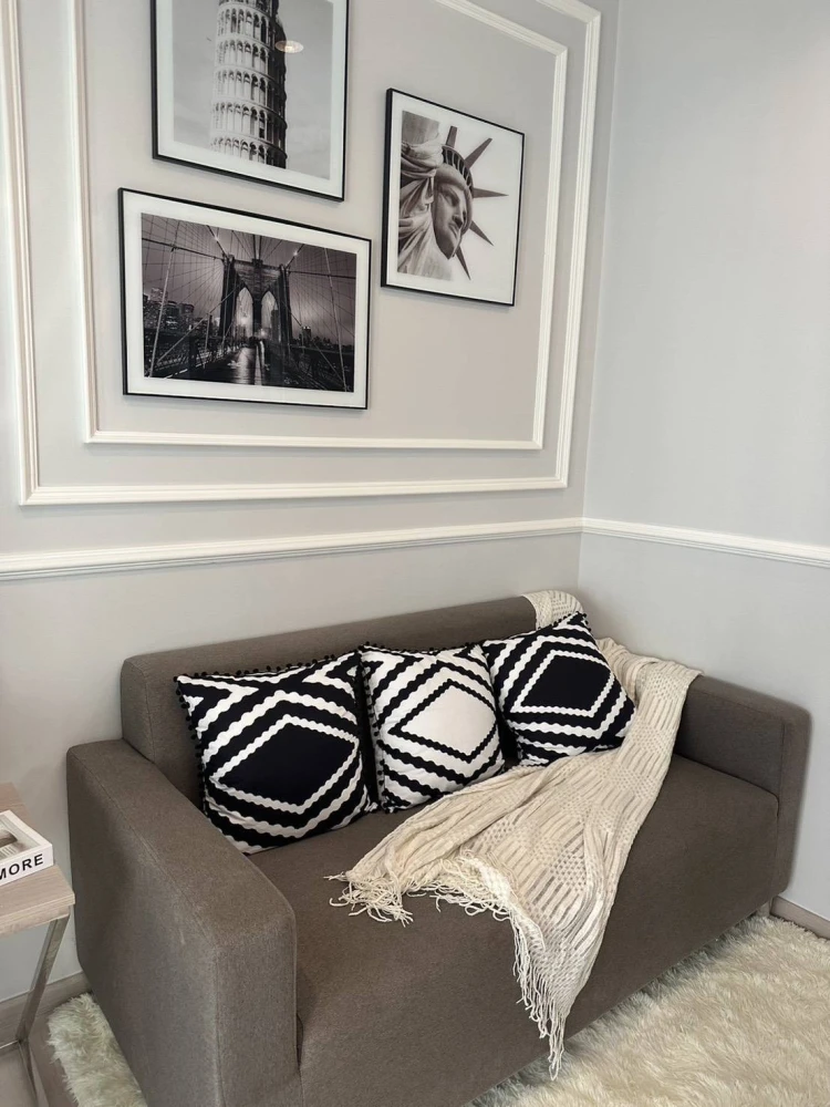 Selling Dcon Prime Rattanathibet, beautifully decorated unit with high-quality built-in furniture, in a prime location. Book now!