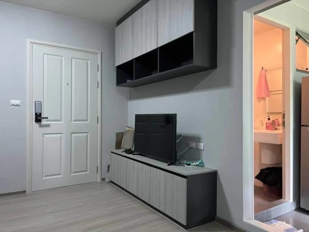 Selling Dcondo Campus Kampangsaen, 2nd floor unit, fully furnished. Book now!