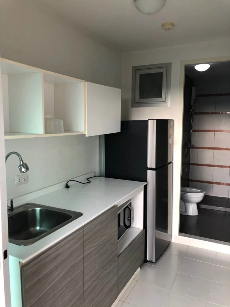 Selling Dcondo Campus Rangsit Phase 1. Well-partitioned rooms at an amazing price. Own it today! Don't miss out!
