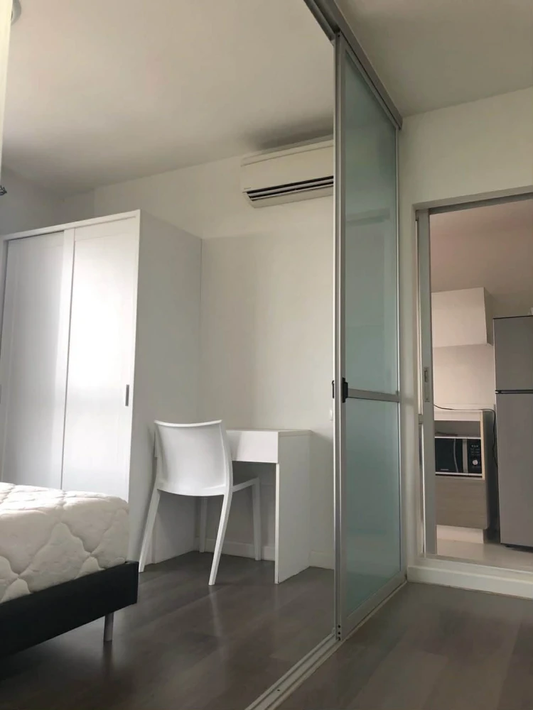 Selling Dcondo Campus Rangsit Phase 1. Well-partitioned rooms at an amazing price. Own it today! Don't miss out!