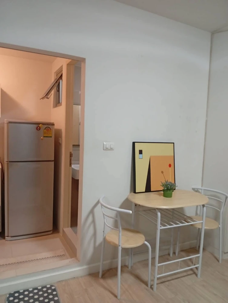 For sale: dcondo Campus Resort Rangsit 2, corner room, swimming pool view, fully furnished, nice to live in, reserve now.