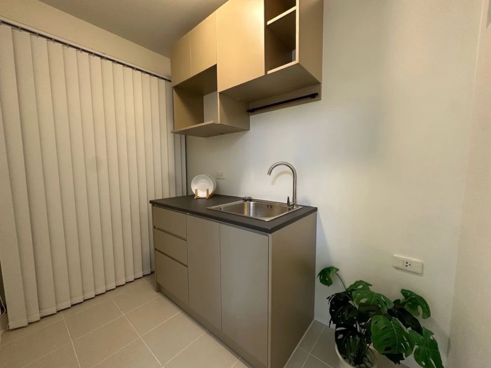 Dcondo Charan-Bangkhunnon for sale, a lovely room, beautifully decorated in a cool tone, comes with complete furniture, don't miss it.