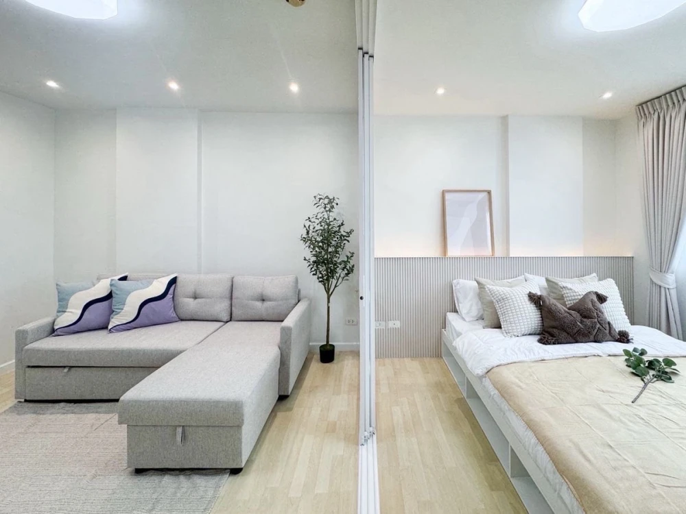 Dcondo Charan-Bangkhunnon for sale, a lovely room, beautifully decorated in a cool tone, comes with complete furniture, don't miss it.