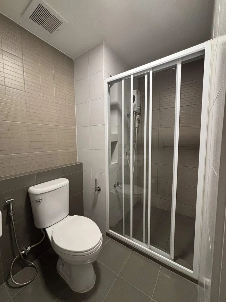 For sale: Dcondo Hideaway Rangsit, 4th floor, fully furnished, book now, hurry!