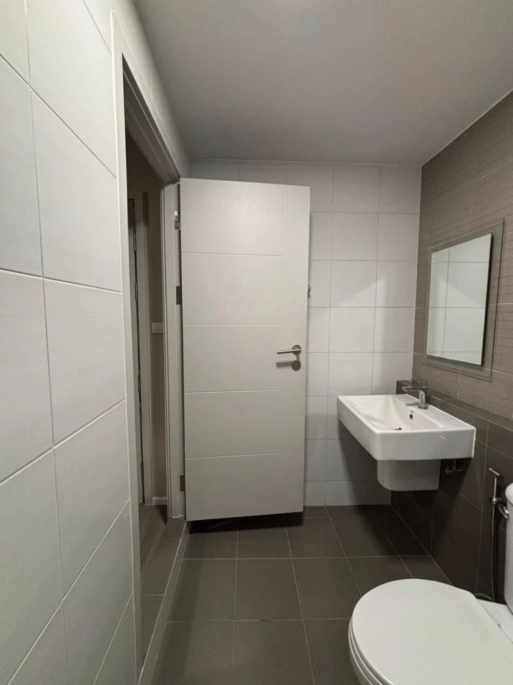 For sale: Dcondo Hideaway Rangsit, 4th floor, fully furnished, book now, hurry!