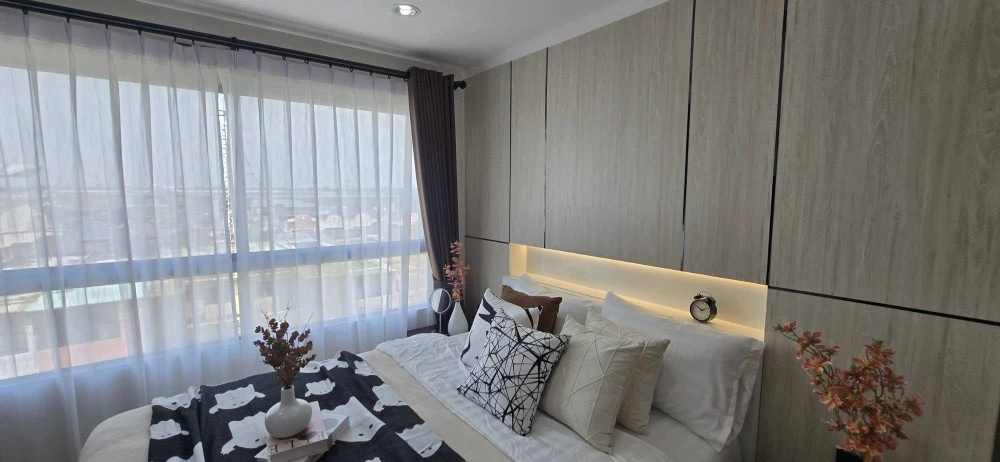 For sale: Unit at DCondo Rattanathibet, 7th floor. Beautiful unit, fully furnished—book now!