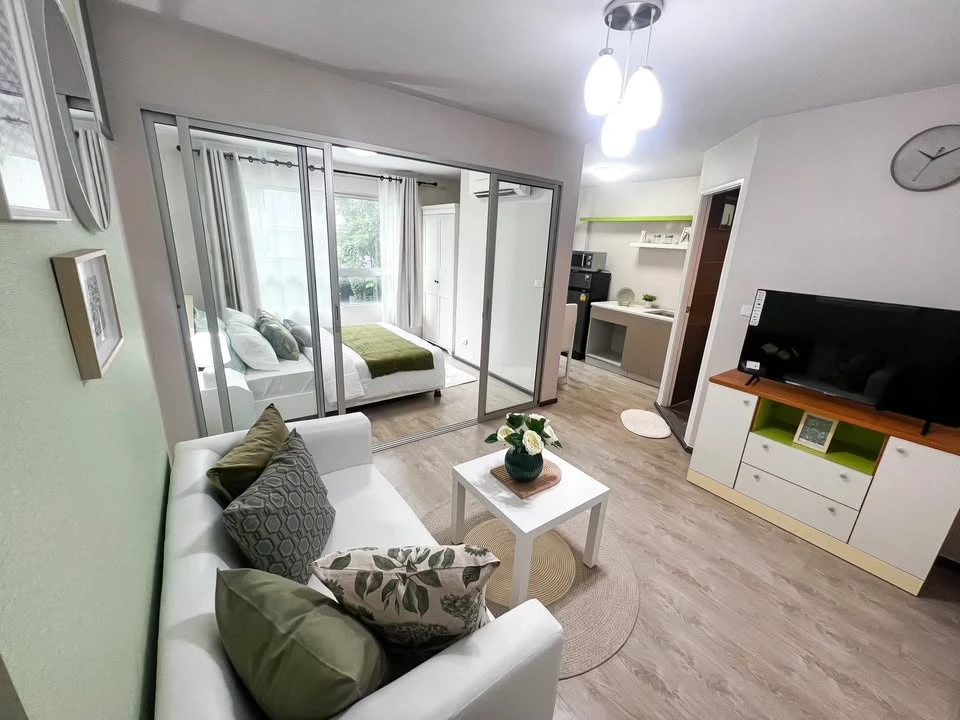 Selling DCondo Rattanathibet. Nice room, fully furnished, low floor. Book now!