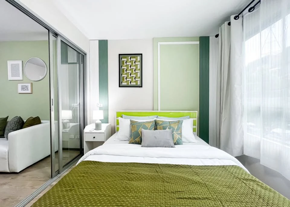 Selling DCondo Rattanathibet. Nice room, fully furnished, low floor. Book now!