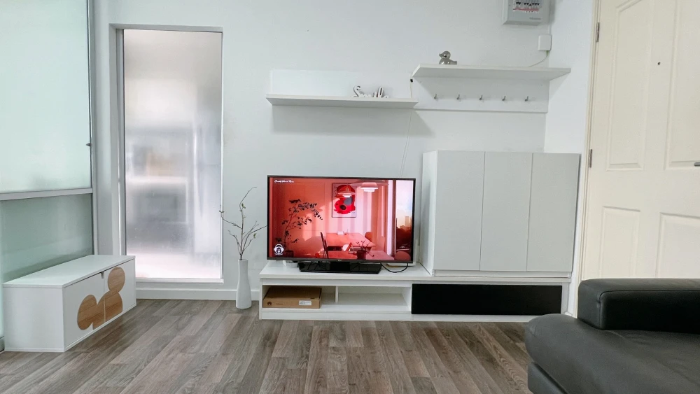 Selling Dcondo Sukhumvit 109, ready to move in, fully furnished. Just bring your personal belongings and you can occupy the unit!
