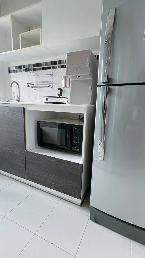 Selling Dcondo Sukhumvit 109, ready to move in, fully furnished. Just bring your personal belongings and you can occupy the unit!