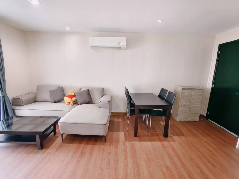 Diamond Ratchada for sale, spacious room, lots of usable space, good location, complete facilities, reserve now.