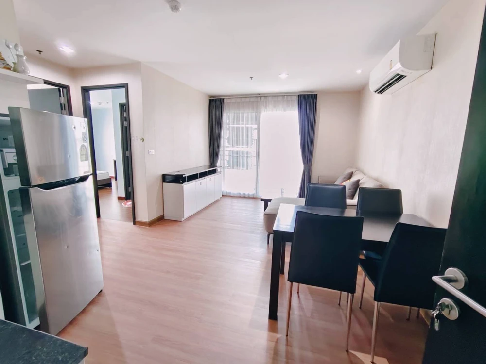Diamond Ratchada for sale, spacious room, lots of usable space, good location, complete facilities, reserve now.