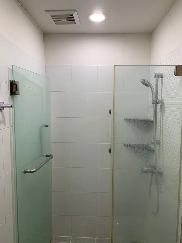 Diamond Sukhumvit condo for sale, 21st floor. Nice, fully furnished. Book now, don't wait!