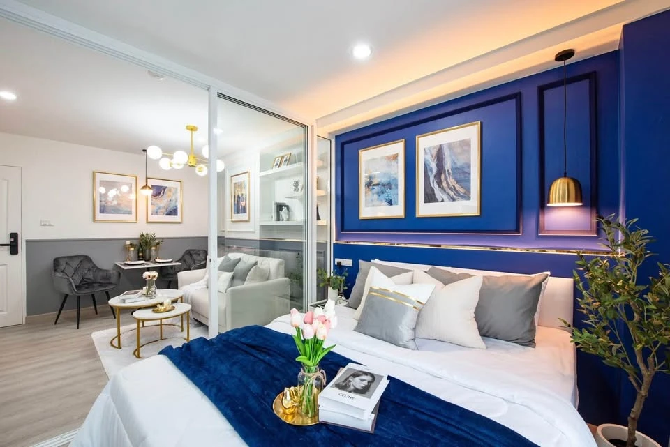 For sale: Double U Phahon-Lat Phrao, beautifully decorated room, comes with all props and electrical appliances as shown in the picture. Must reserve.