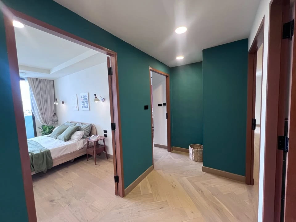 For sale: D.S. Tower 2 Sukhumvit 39, newly decorated in Mid-Century Modern style. Come and own it today, don't delay.