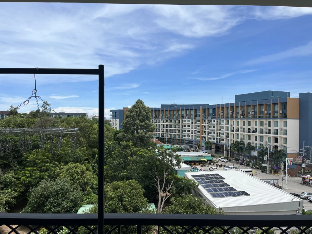 For sale: Dusit Grand Park 2, Building B, 7th floor, city view, beautifully decorated with built-ins throughout the room. Interested? Reserve now!