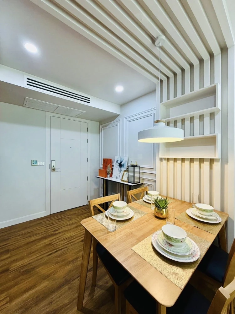Selling a spacious and comfortable Dusit Grand Park condo with complete amenities. Book now!