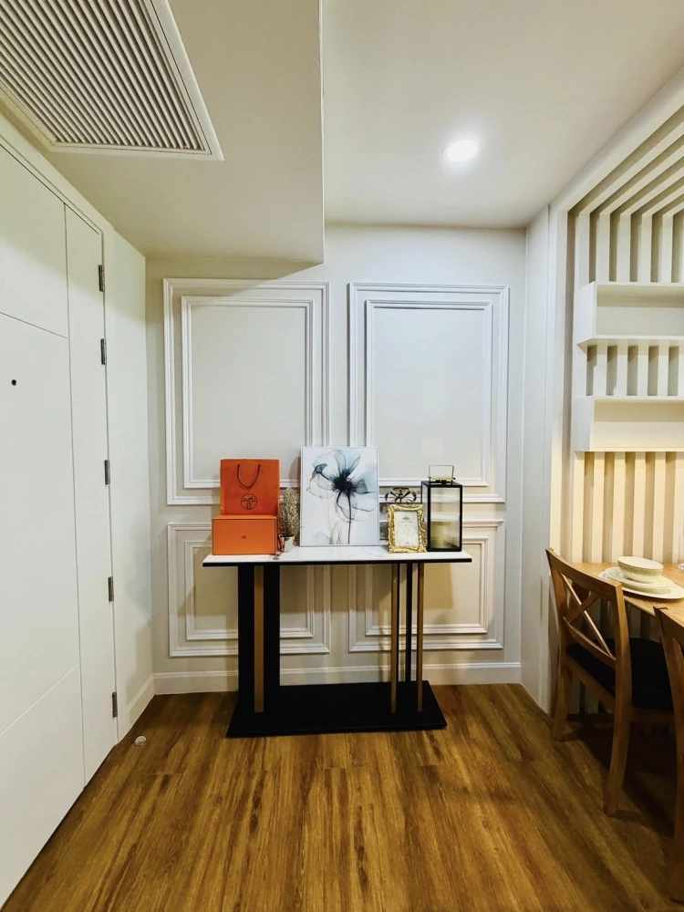 Selling a spacious and comfortable Dusit Grand Park condo with complete amenities. Book now!