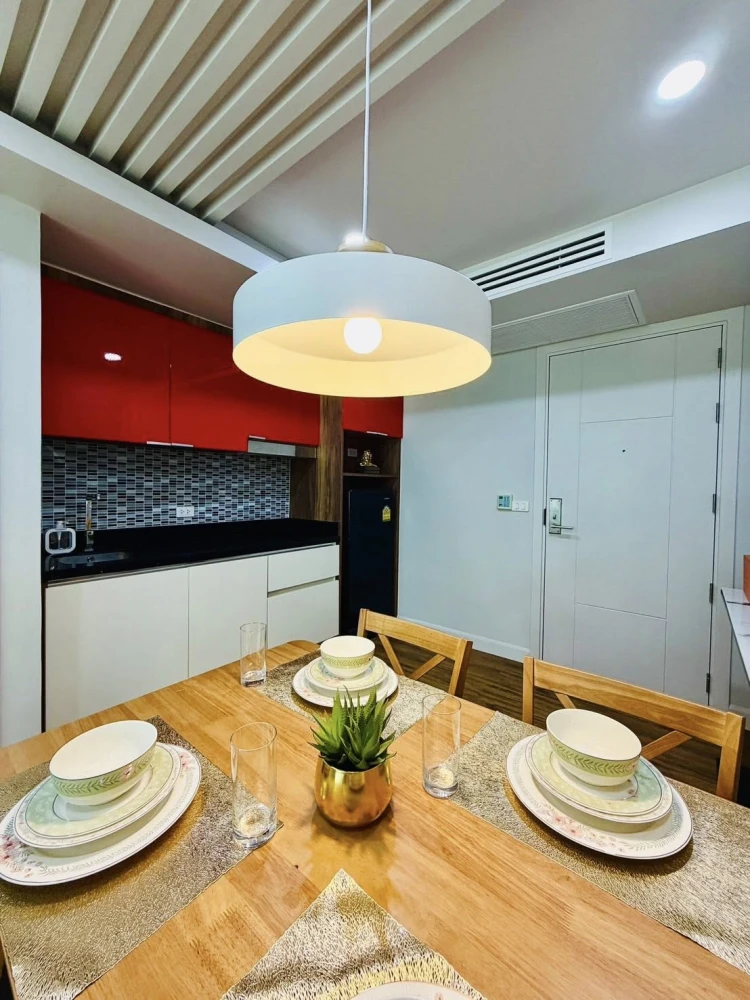 Selling a spacious and comfortable Dusit Grand Park condo with complete amenities. Book now!