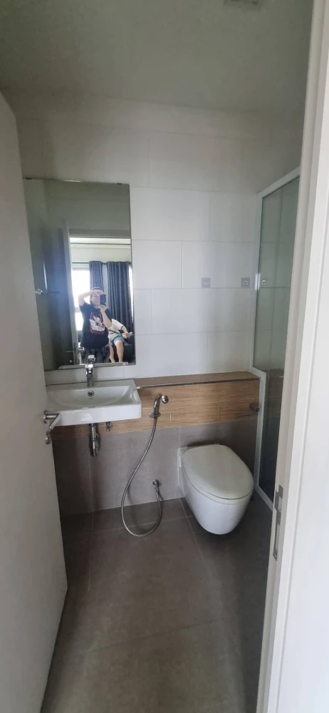 Selling Ease 2 Rama 2, Building B, 10th floor. Spacious 2-bedroom unit. Reservation required.