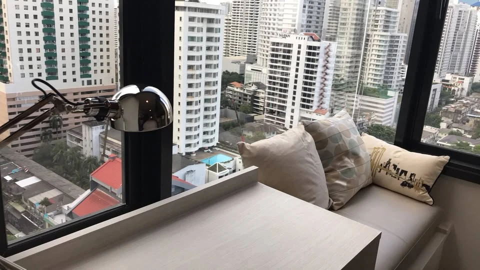 For sale: Edge By Sansiri (Sukhumvit 23), ready-to-move-in unit, elegantly decorated, spacious and comfortable room. Hurry and reserve now+++