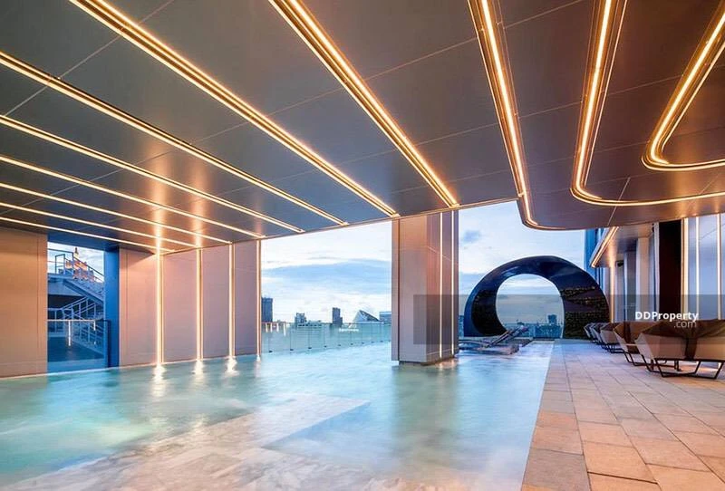 For sale: Edge By Sansiri (Sukhumvit 23), ready-to-move-in unit, elegantly decorated, spacious and comfortable room. Hurry and reserve now+++