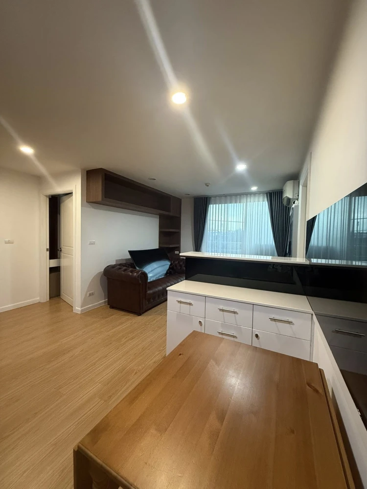 Elements Srinakarin for sale, large, comfortable room, plenty of usable space, hurry and reserve yours now, you can't miss out!