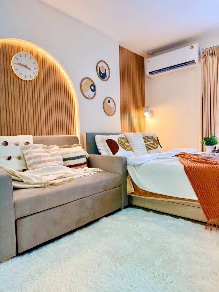 For sale: ELIO Delray, 6th floor, beautiful room, fully decorated, super cool. Interested in owning one? Hurry and reserve now!