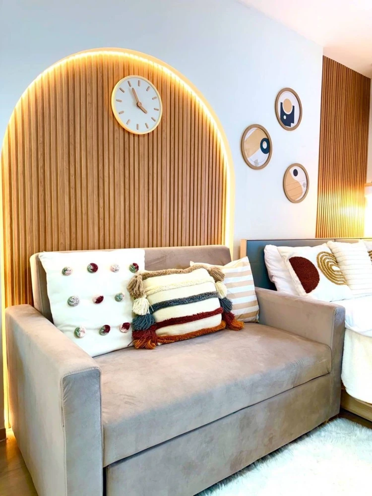 For sale: ELIO Delray, 6th floor, beautiful room, fully decorated, super cool. Interested in owning one? Hurry and reserve now!