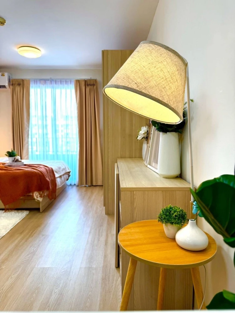 For sale: ELIO Delray, 6th floor, beautiful room, fully decorated, super cool. Interested in owning one? Hurry and reserve now!