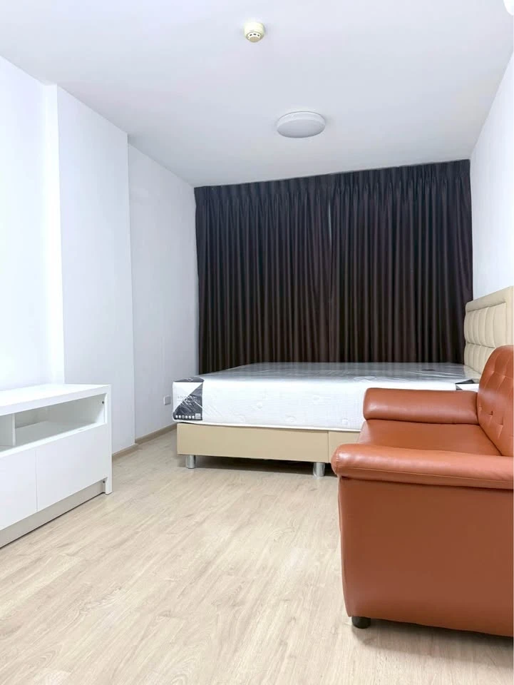 For sale Elio DelRay, corner room, private, quiet atmosphere, swimming pool view, with all electrical appliances, ready to move in immediately!