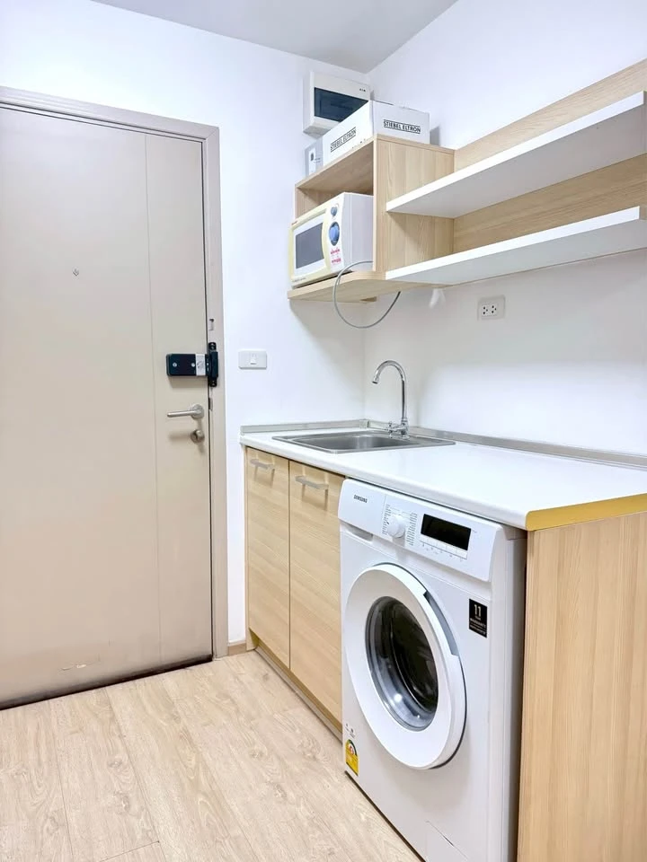 For sale Elio DelRay, corner room, private, quiet atmosphere, swimming pool view, with all electrical appliances, ready to move in immediately!