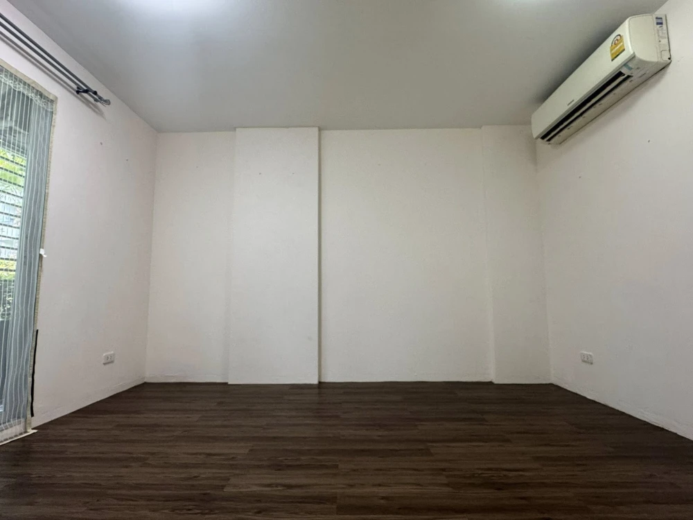 ELIO Delray for sale, empty room, good location, decoration enthusiasts shouldn't miss it, comes with complete facilities, reserve now.