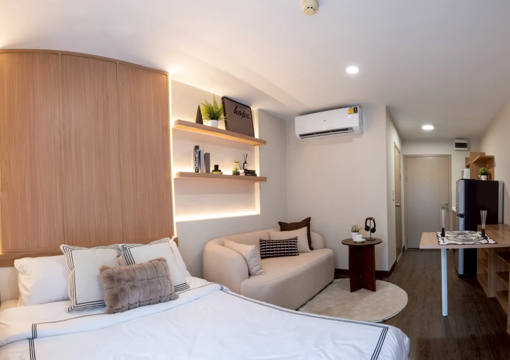 ELIO Sukhumvit 64 for sale. Low floor unit, very livable. Fully furnished. Book now!
