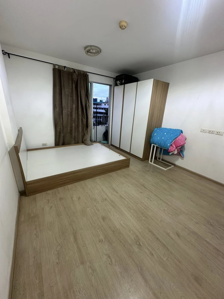 Selling Elio Sukhumvit 64 unit, grandmother's residence, low floor, fully furnished. Book now, don't miss out!!!