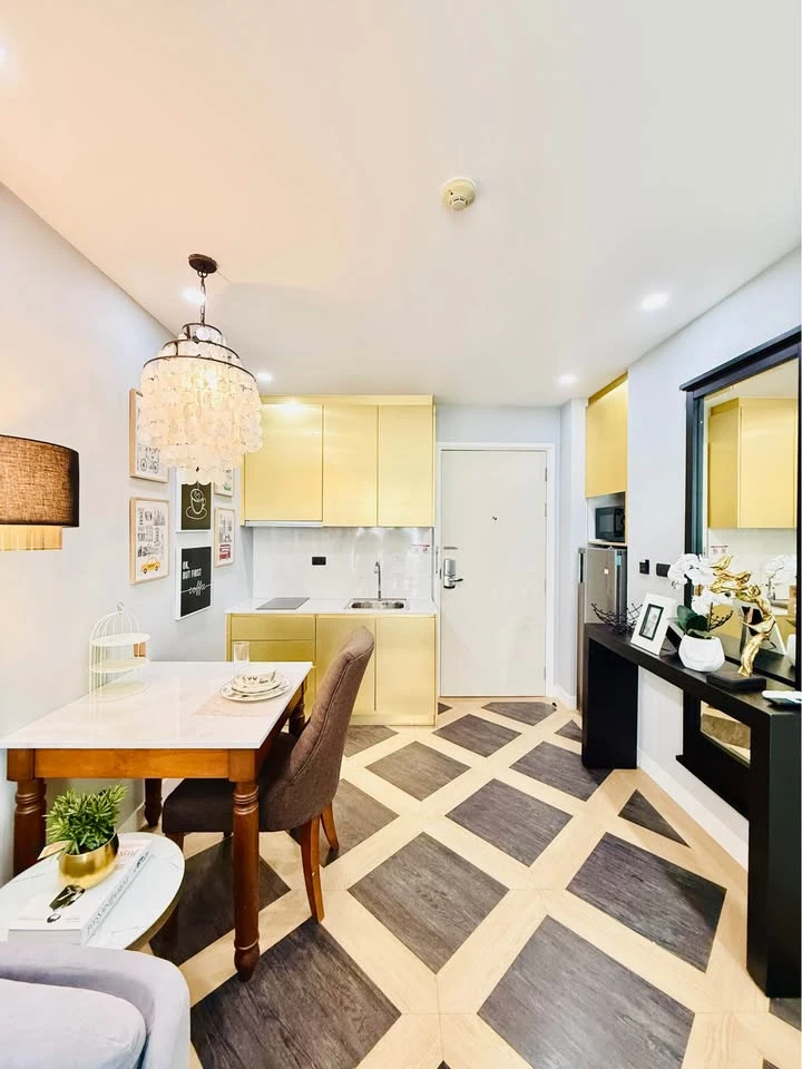 For sale: Espana Condo Resort Pattaya, 2nd floor, fully furnished, beautiful, nice to live in, reserve now.