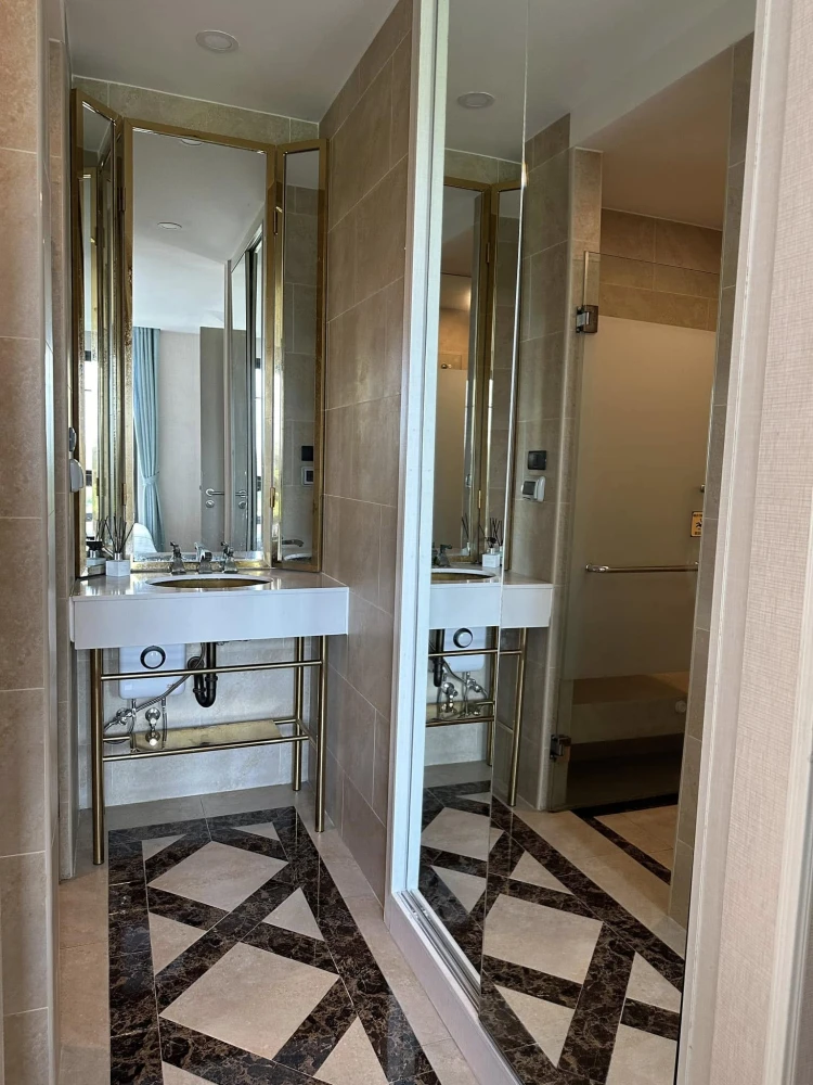 For sale: Espana Condo Resort Pattaya, 5th floor, comes with furniture and appliances. Reserve now, hurry!