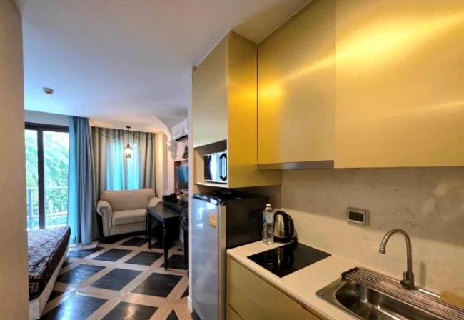 For sale: Espana Condo Resort Pattaya. Fully furnished room. Ready to move in. Just bring your bags. Don't miss out!