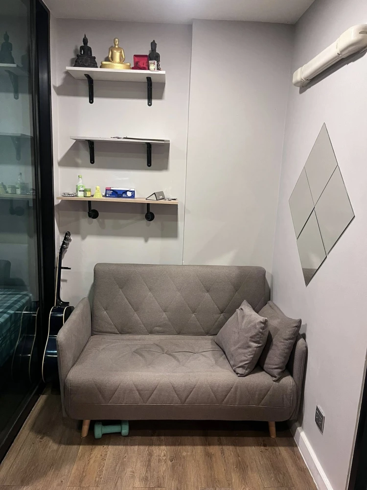 For sale: Esta Bliss, 1 bedroom, 1 bathroom, fully furnished and equipped with electrical appliances. Just bring your bags and move in.